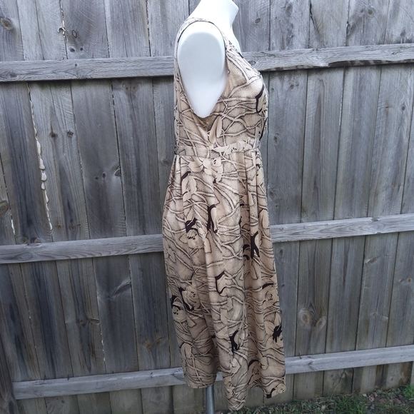 TO THE MAX large floral a-line midi dress - Picture 4 of 9